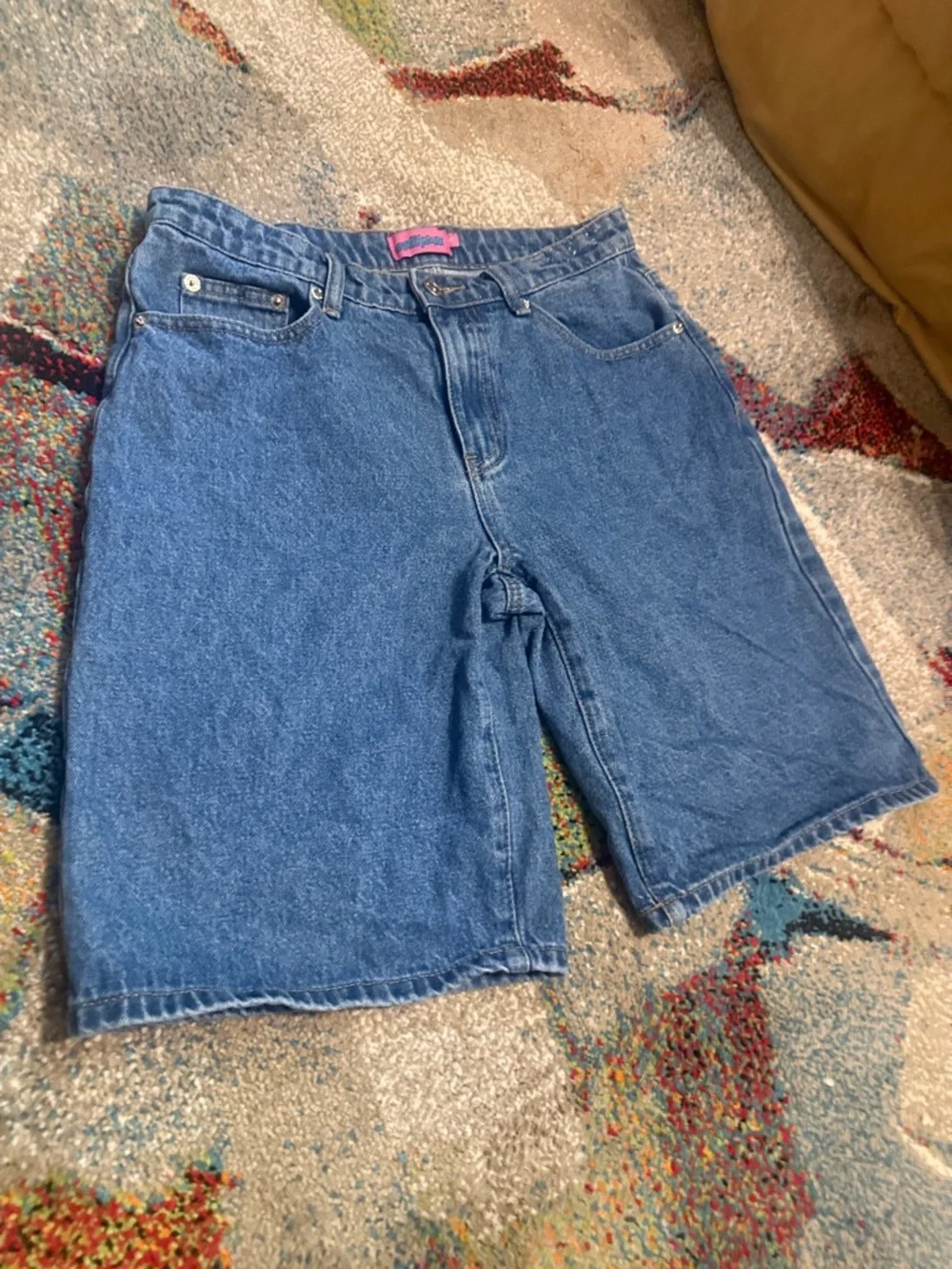 (New) Edikted 6 Baggy Long Denim Blue Jean Shorts / size 6 Denim Shorts